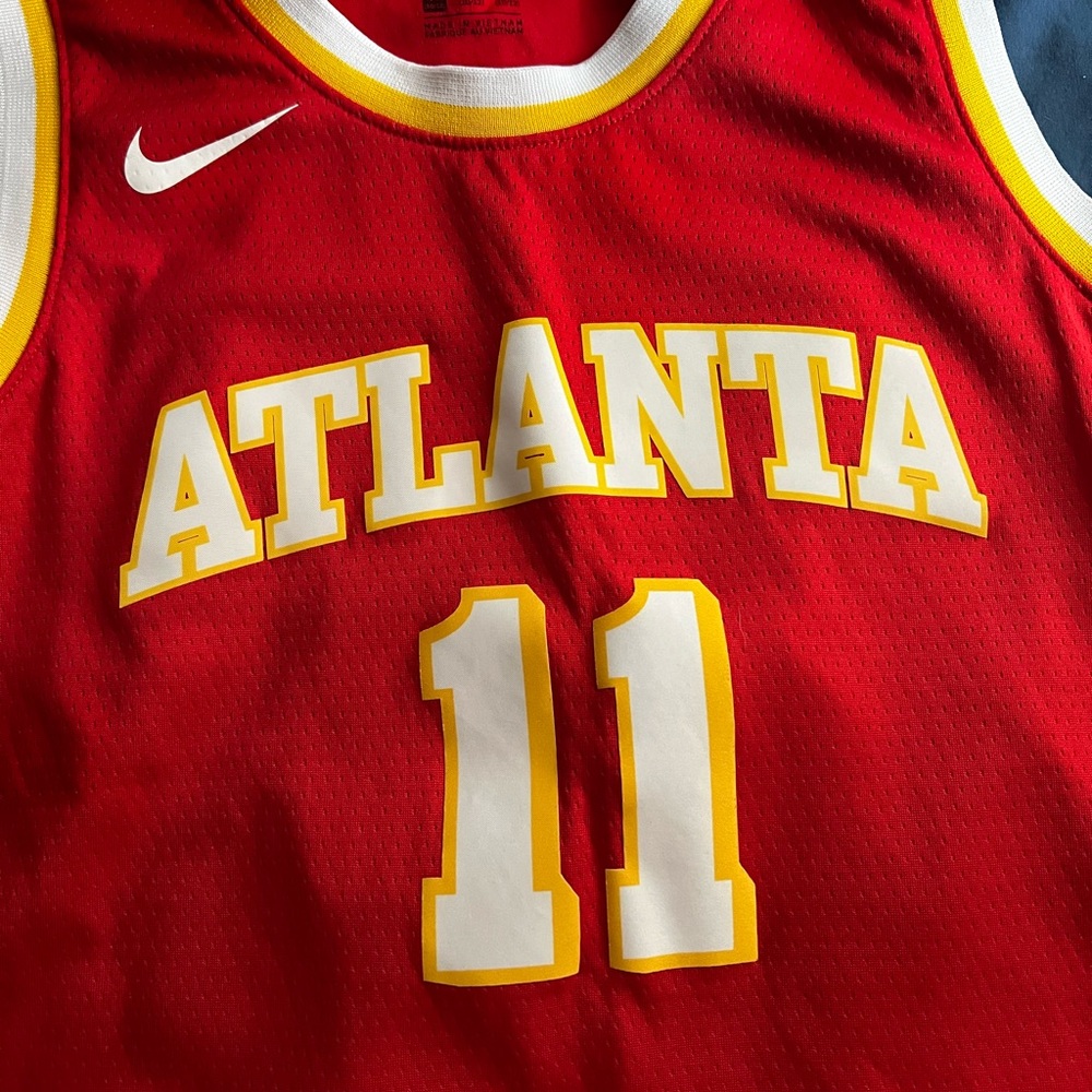 Nike Red and Yellow Atlanta Hawks Basketball Jersey Trae Young kids size M